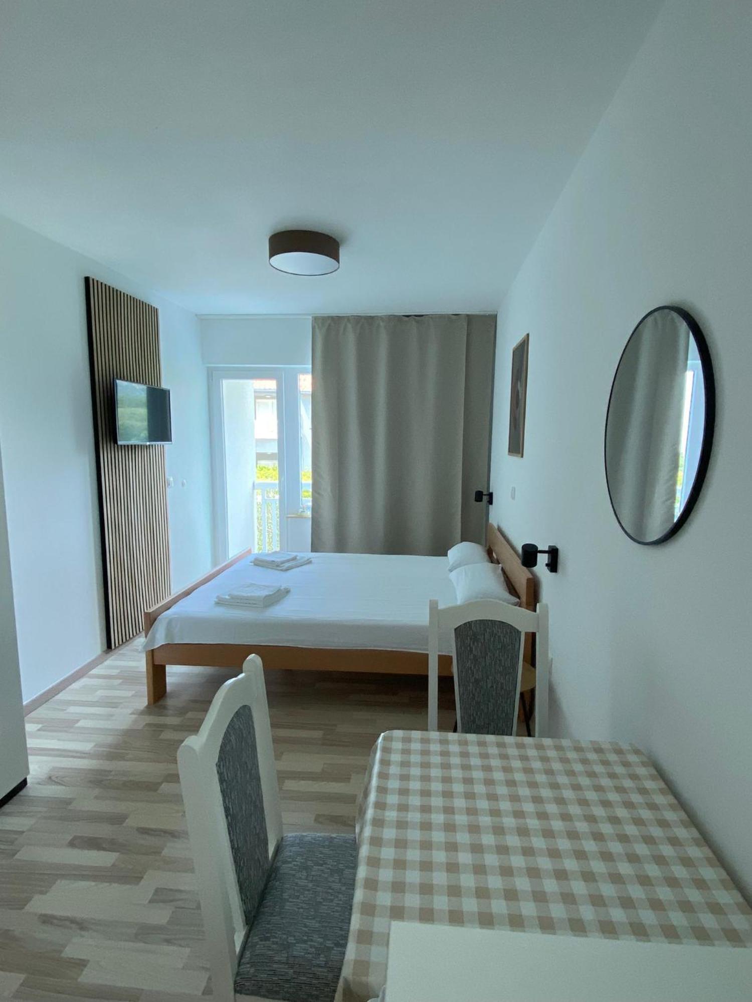 Apart-Pansion Проманья Экстерьер фото